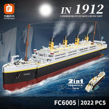 Load image into Gallery viewer, FC6005 Kids Building Blocks Toys DIY Men's Bricks Toys 2IN1 Titanic Puzzle Girls Gift Home Decor