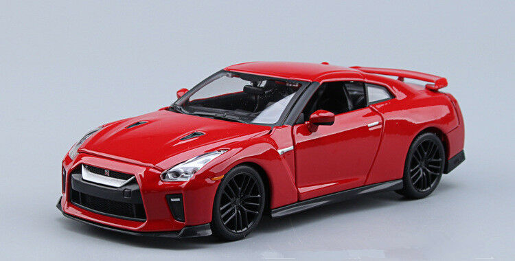Bburago 1:24 Scale Diecast Alloy Car Model For NISSAN GT-R Mens Toys Static Gift