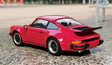 Load image into Gallery viewer, 1:24 WELLY Alloy Static Diecast Car Model Men&#39;s Gift  For 1974 Porsche 911 Turbo
